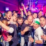 Pacchetto festa in discoteca ragazzi che festeggiano l'addio al celibato a Lubiana