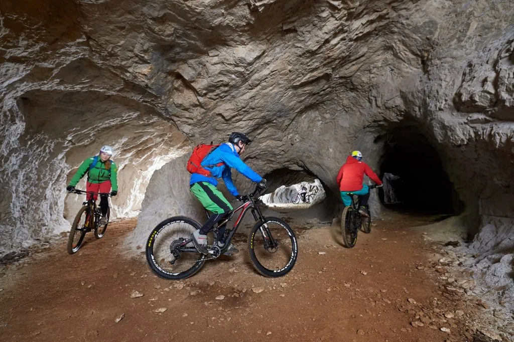 Radfahren Podzemlje Pece