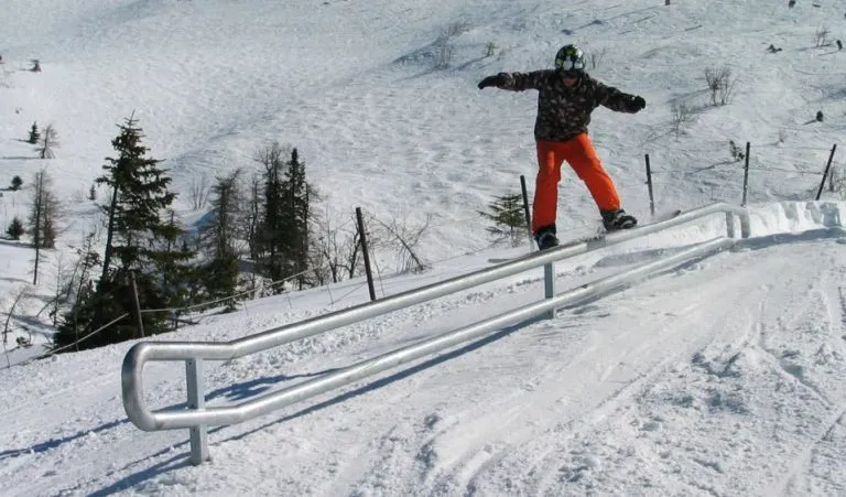 addio al celibato con snowboard